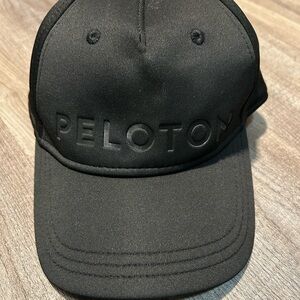 Peloton Charcoal Cap